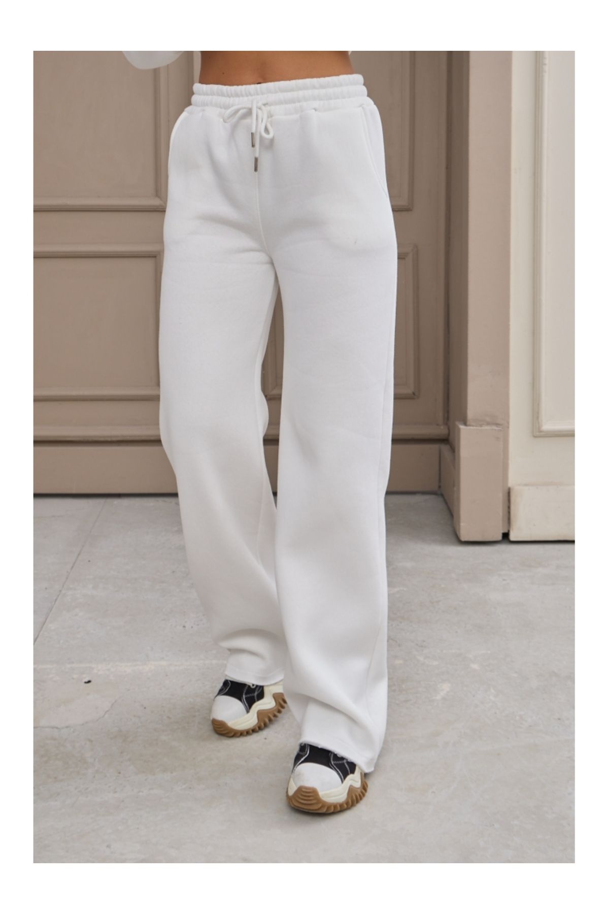 Elif Özbey Butik-White Three Thread Raised Palazzo Trousers 1