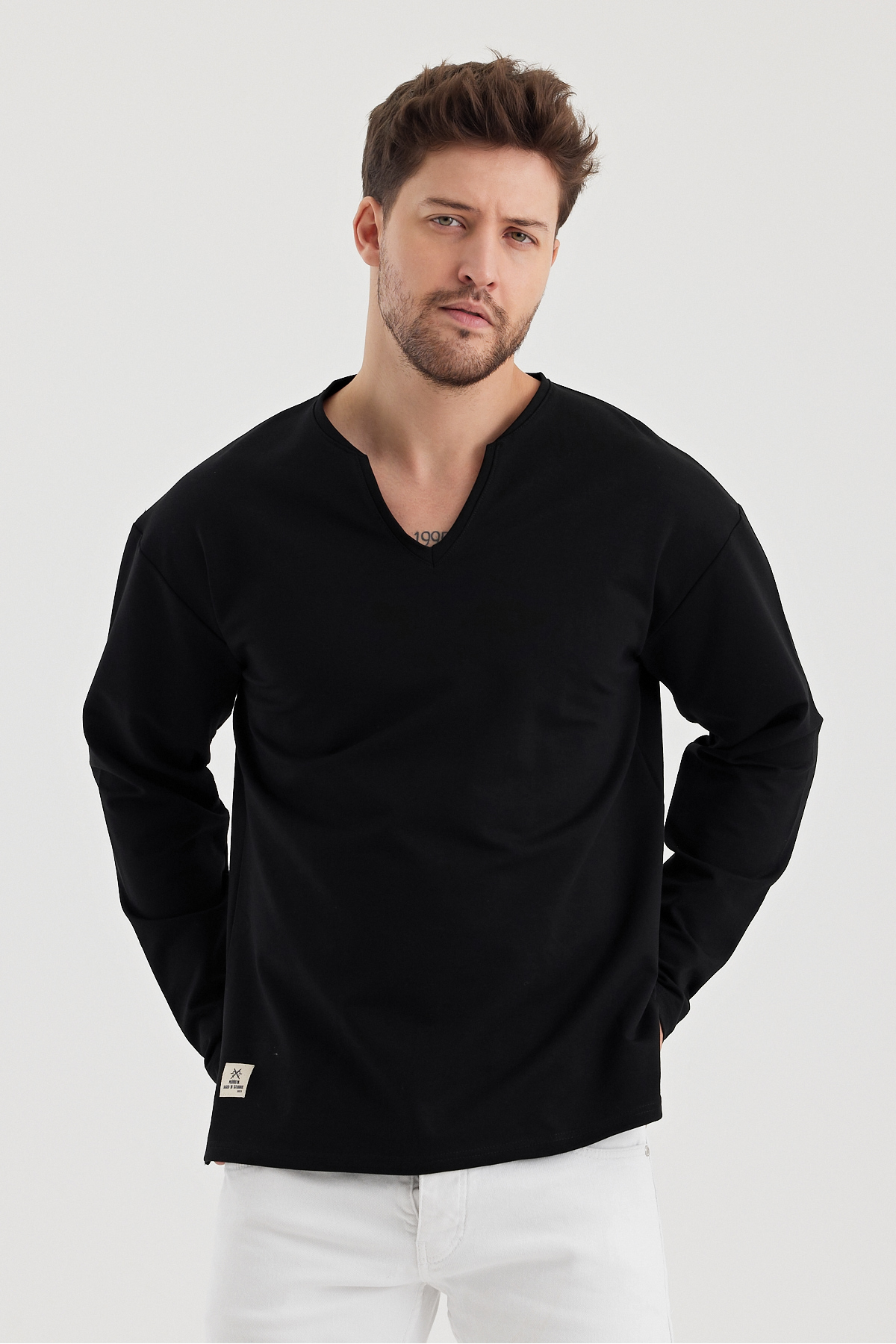 2 İplik Derin Yaka Uzun Kollu Sweattshirt — مشکی 2İplikDerinYaka1 — تصویر 5 از 8