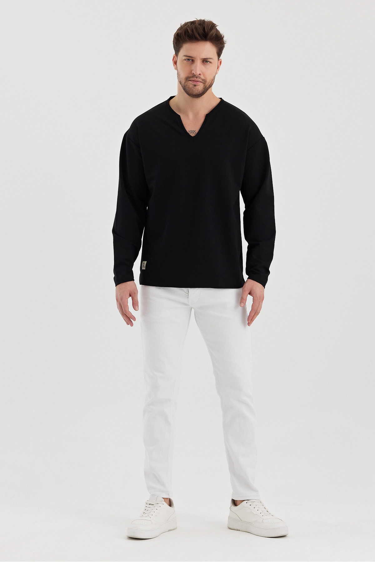 2 İplik Derin Yaka Uzun Kollu Sweattshirt — مشکی 2İplikDerinYaka1 — تصویر 2 از 8