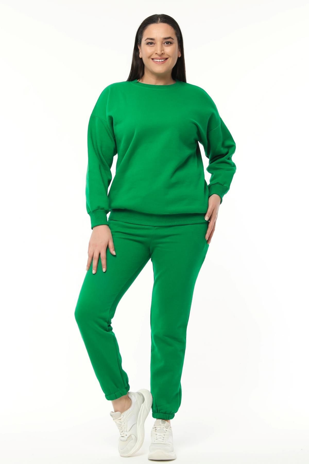 Ebsumu-Women's Plus Size Basic Charmed Green Sweatshirt 2