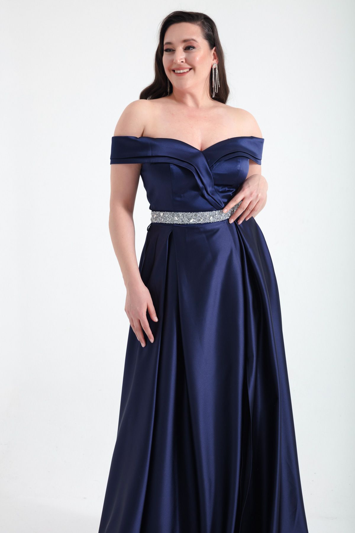 Lafaba-Women's Navy Blue Boat Neck Jewelled Belt Large Size Evening Dress 3