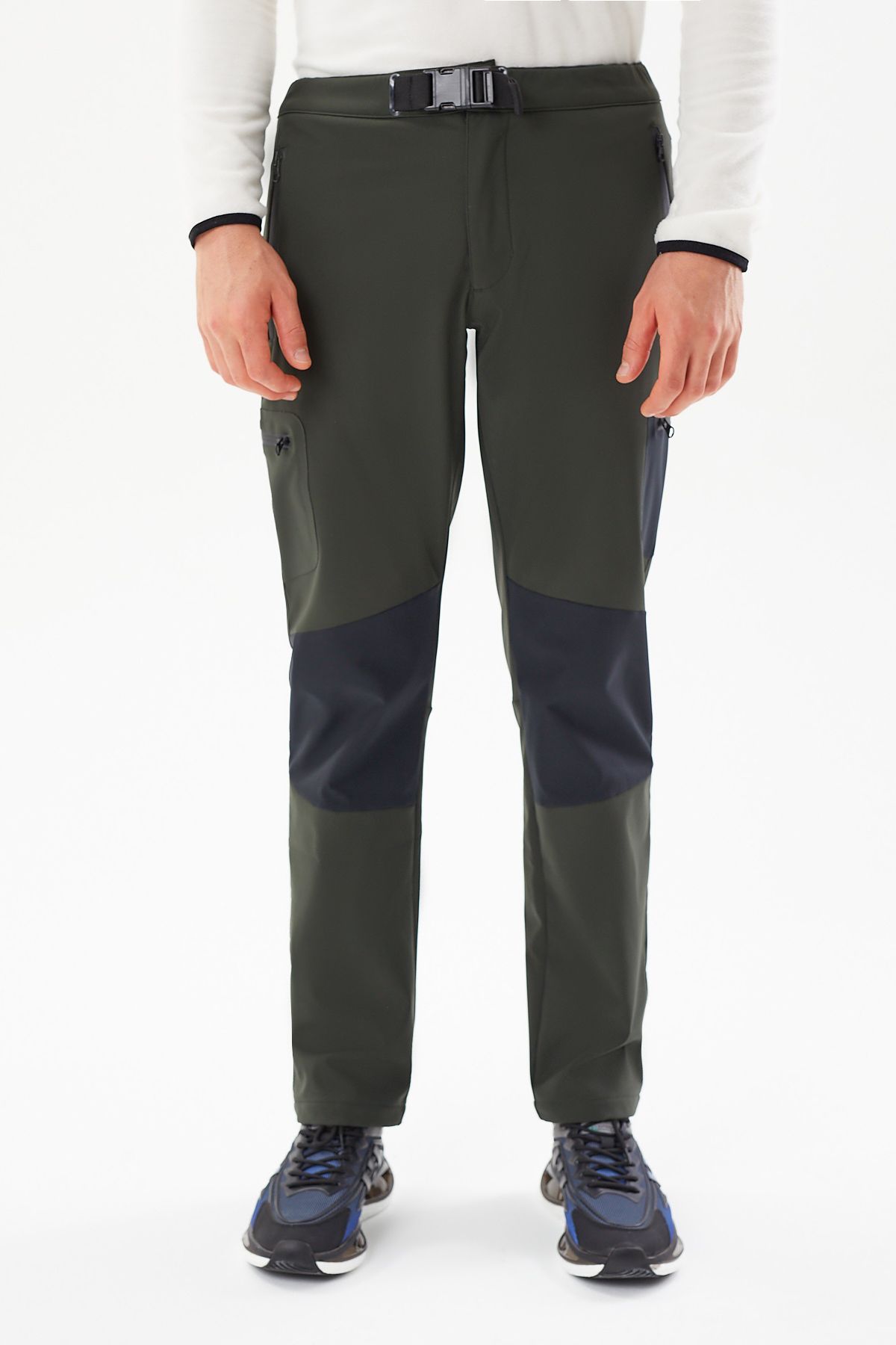 complete the look image