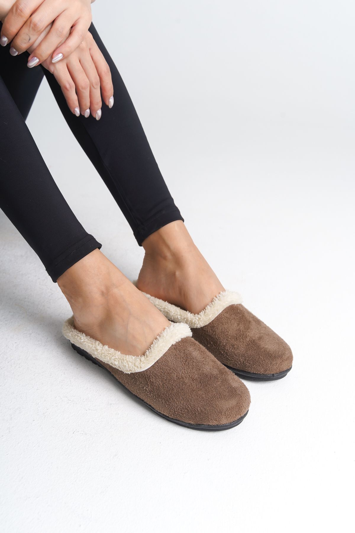 Capone Outfitters-Women's House Slippers 6