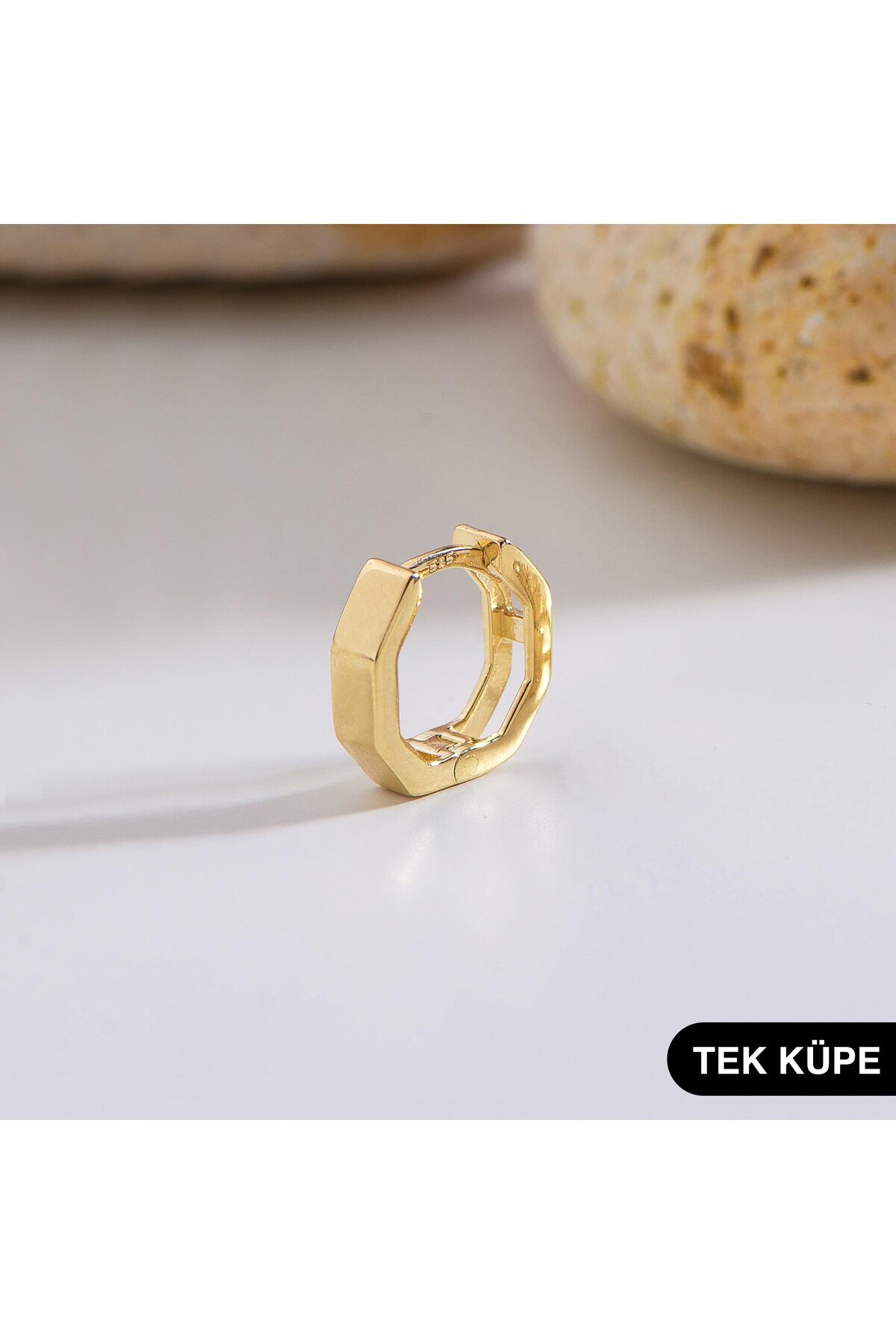 GOLDKUPE 14 Ayar Altıgen Tek Minik Halka Altın Küpe 0,66 gr