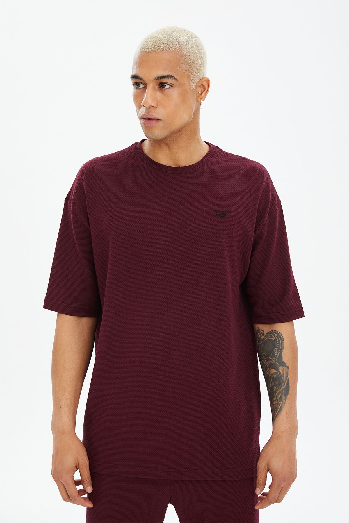 bilcee-Men's Claret Red Soft Textured Oversize Crew Neck Short Sleeve Sports T-Shirt Shorts Suit 0690 5