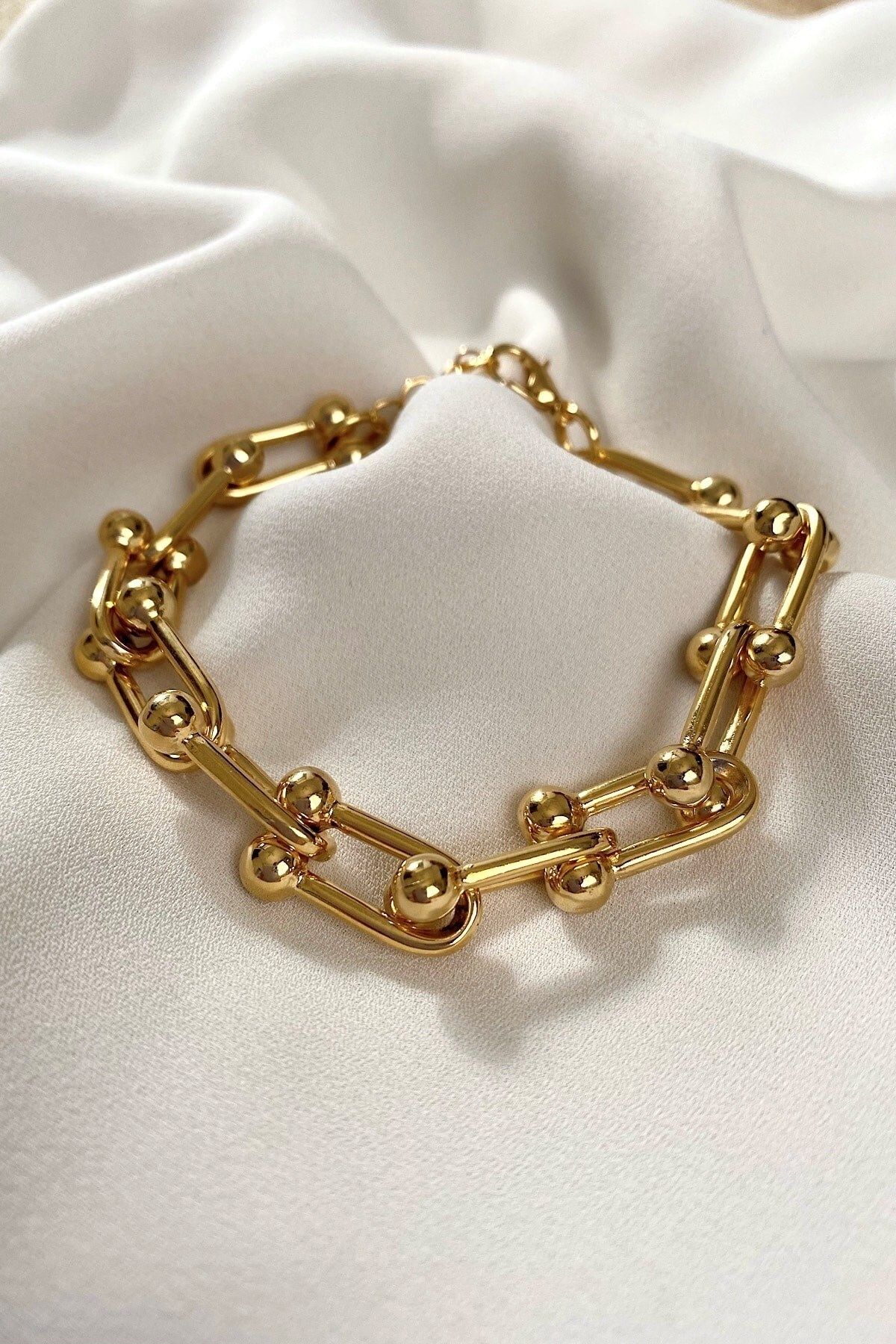 X-Lady Accessories-Brățară Tiffany de aur unisex - Model de încheietură 3