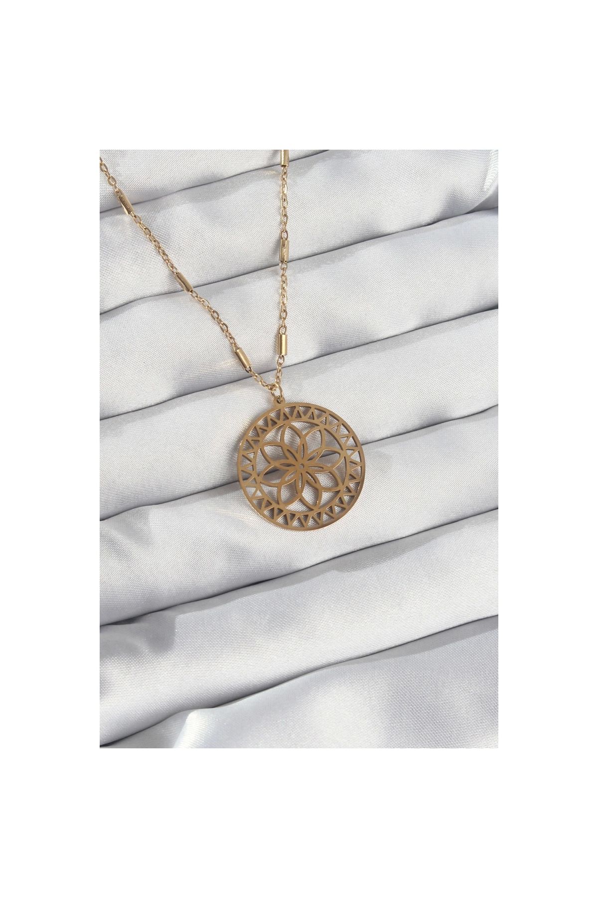 Narnuga 316L Çelik Zincir Gold Renk Lotus Model Kolye - TJ-BKO8902