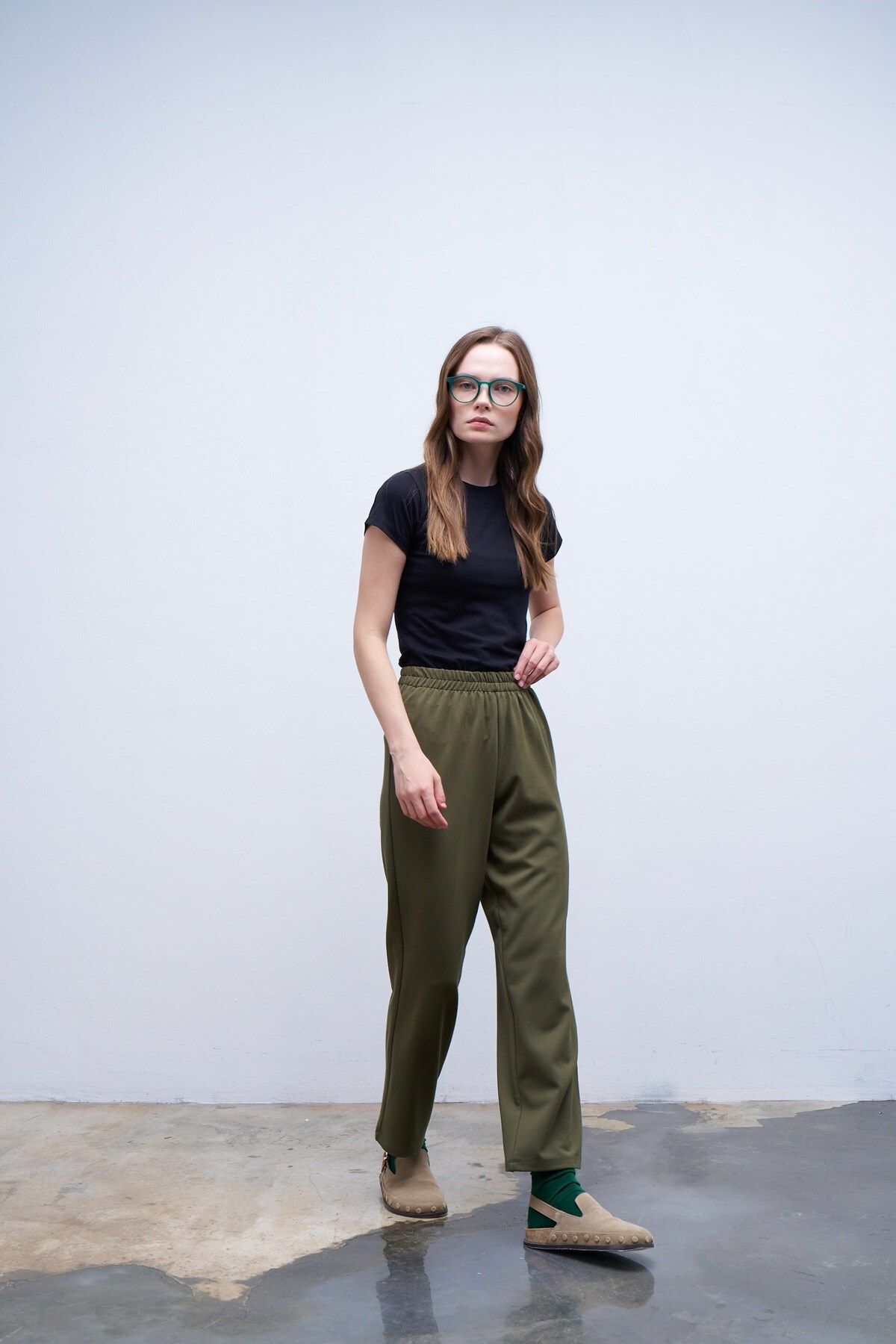 QANU-Khaki Maria Pipe Leg Trousers 2