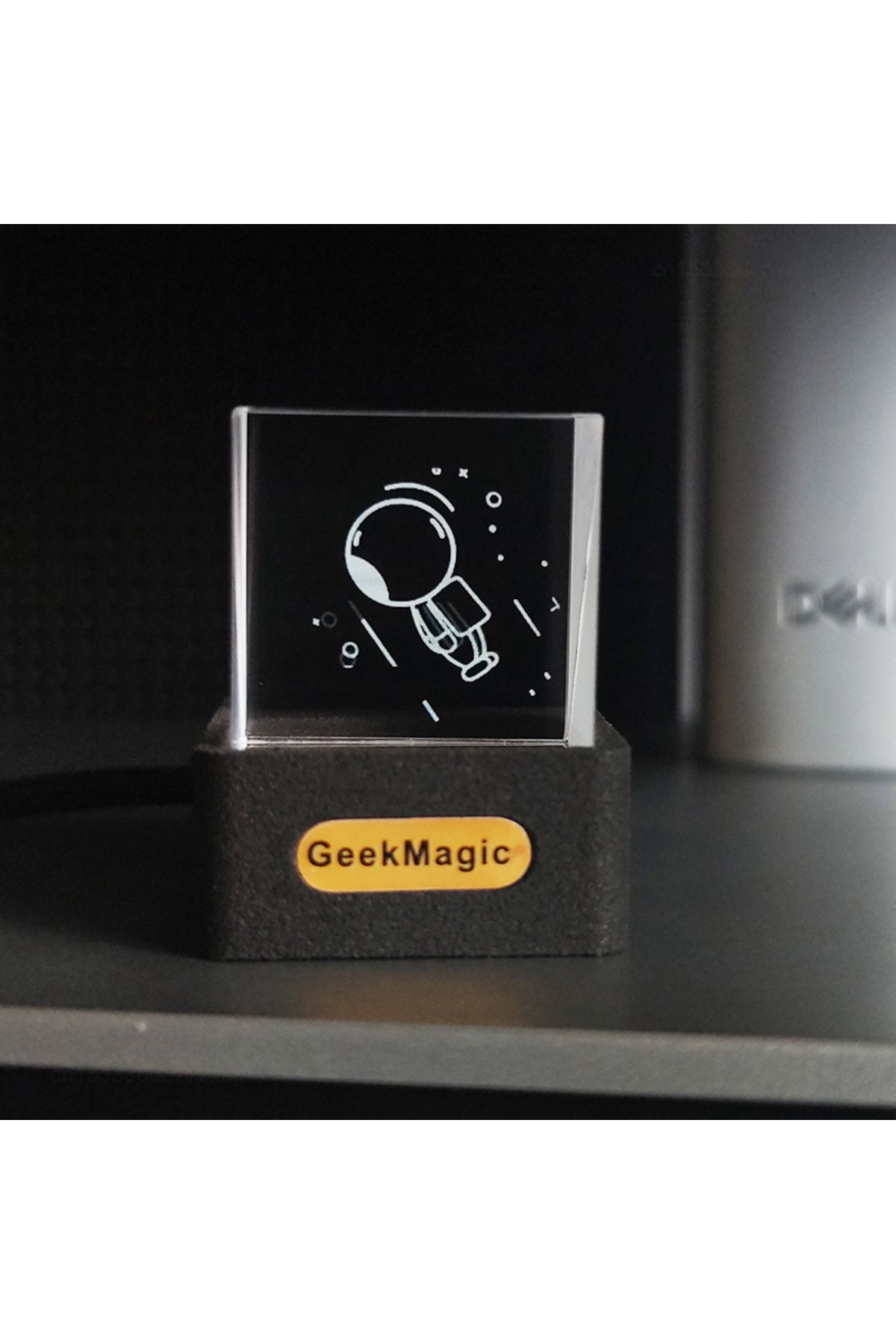 Choice-GeekMagic GIFTV Crystal Cube Photo Display Holographic Desktop Smart Weather Station Digital Cloc... 4