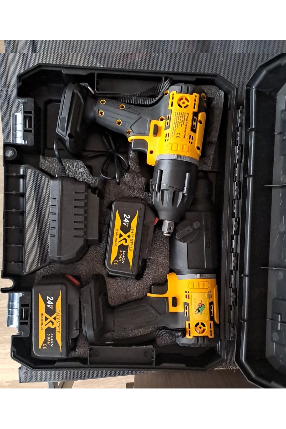 Şarjlı Darbeli Bijon Matkap Vidalama ve SDS Kırıcı Delici Hilti Seti 2 Makina 2 Akü Şarj Çanta