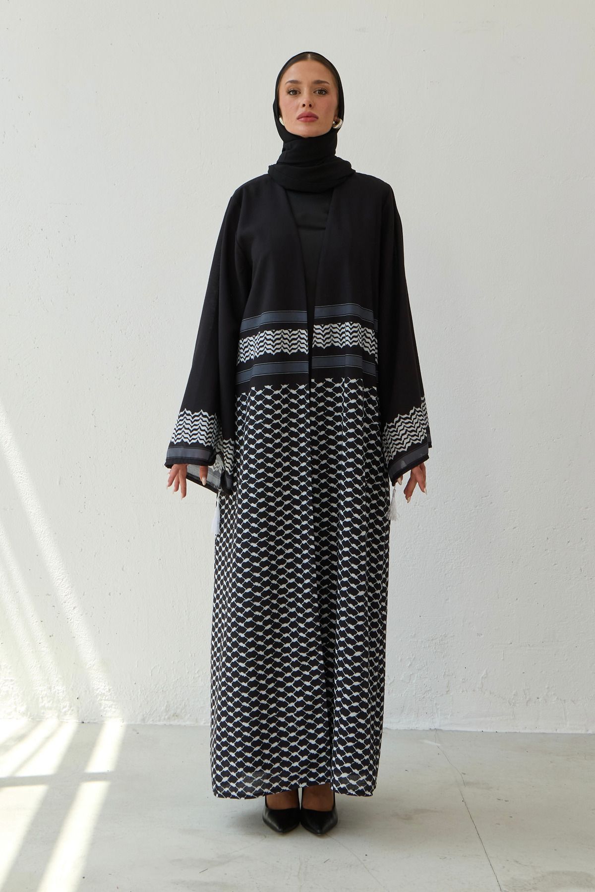 LEYLA STORE Kefiye Patterned Abaya