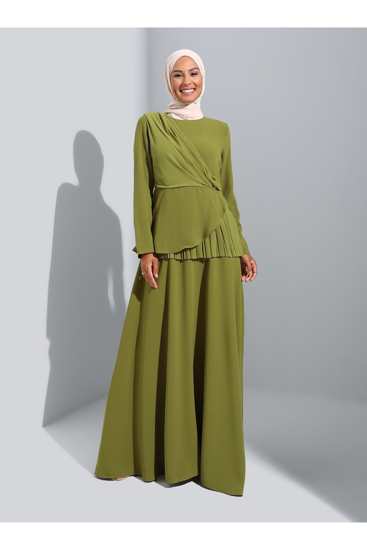 Refka-Chiffon Pleated Detailed Hijab Evening Dress - Oil Green - 3