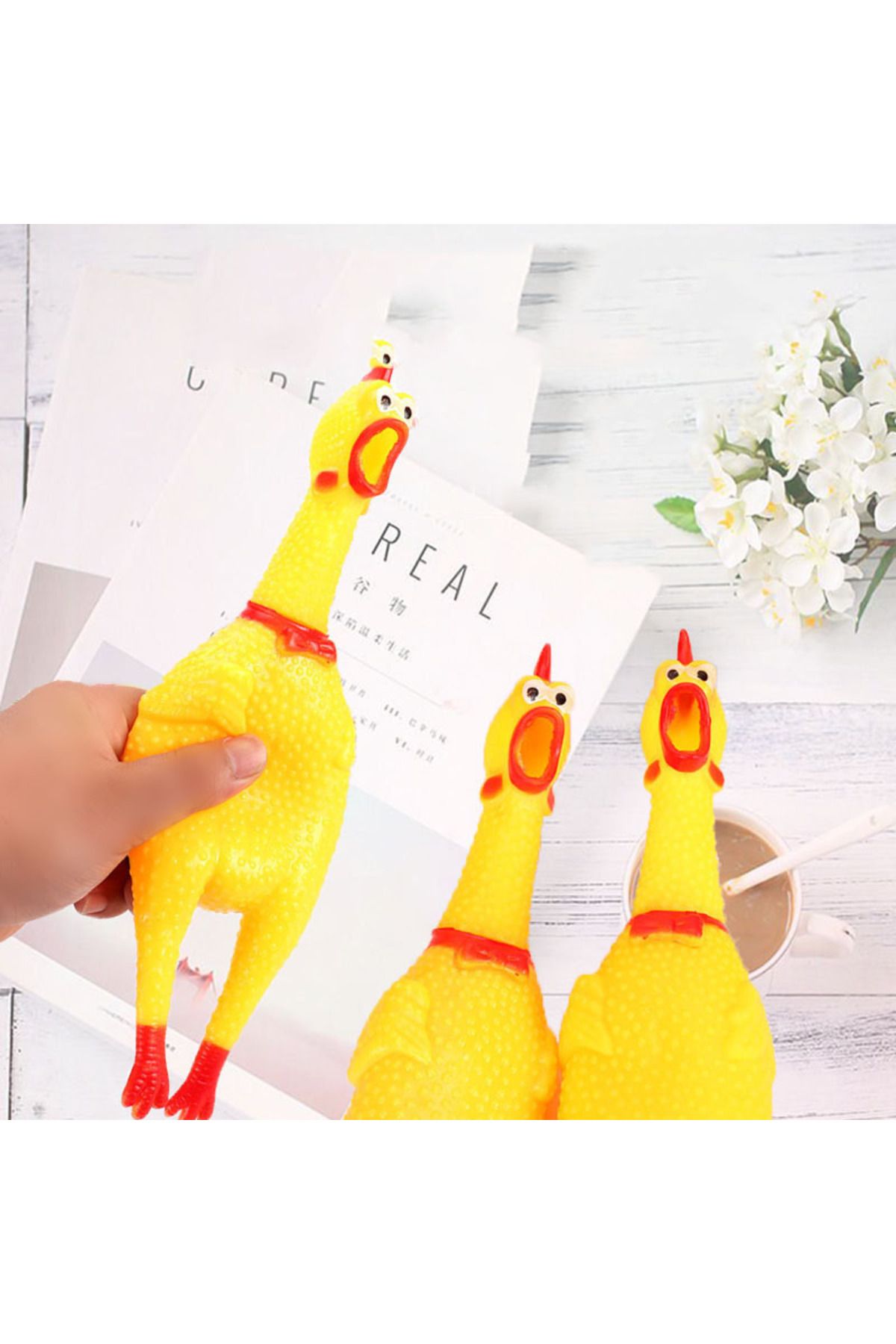 Choice-Yellow Screaming Chicken Dog Toys Novelty and Durable Chew Toy Sound Squeeze Screaming Toy 3