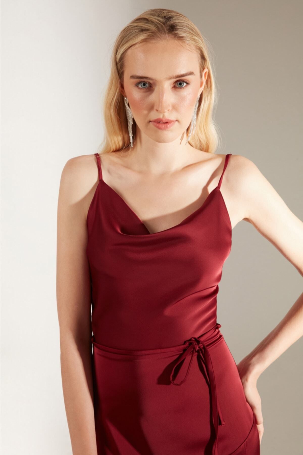 BETTY & SAM-Plunging Neck Dark Red Satin Dress 6