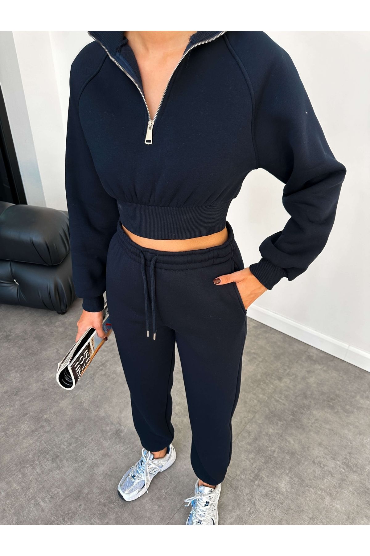 ESRAHELVACI-Zippered Crop Tracksuit Set 3