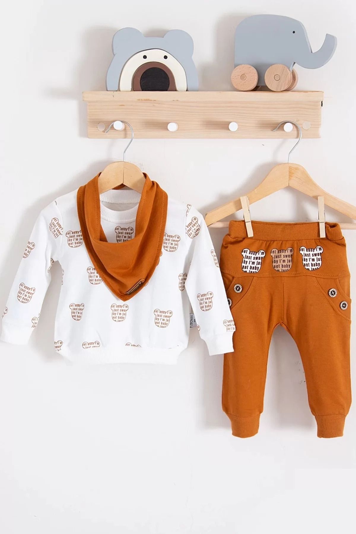 dalinda Fularlı Baby Desenli 3'lü Erkek Bebek Takım