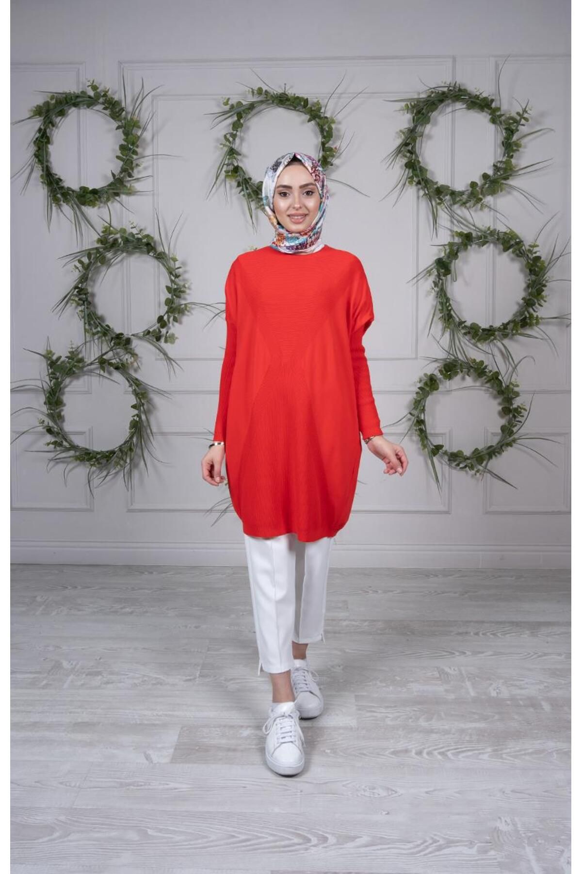 complete the look image