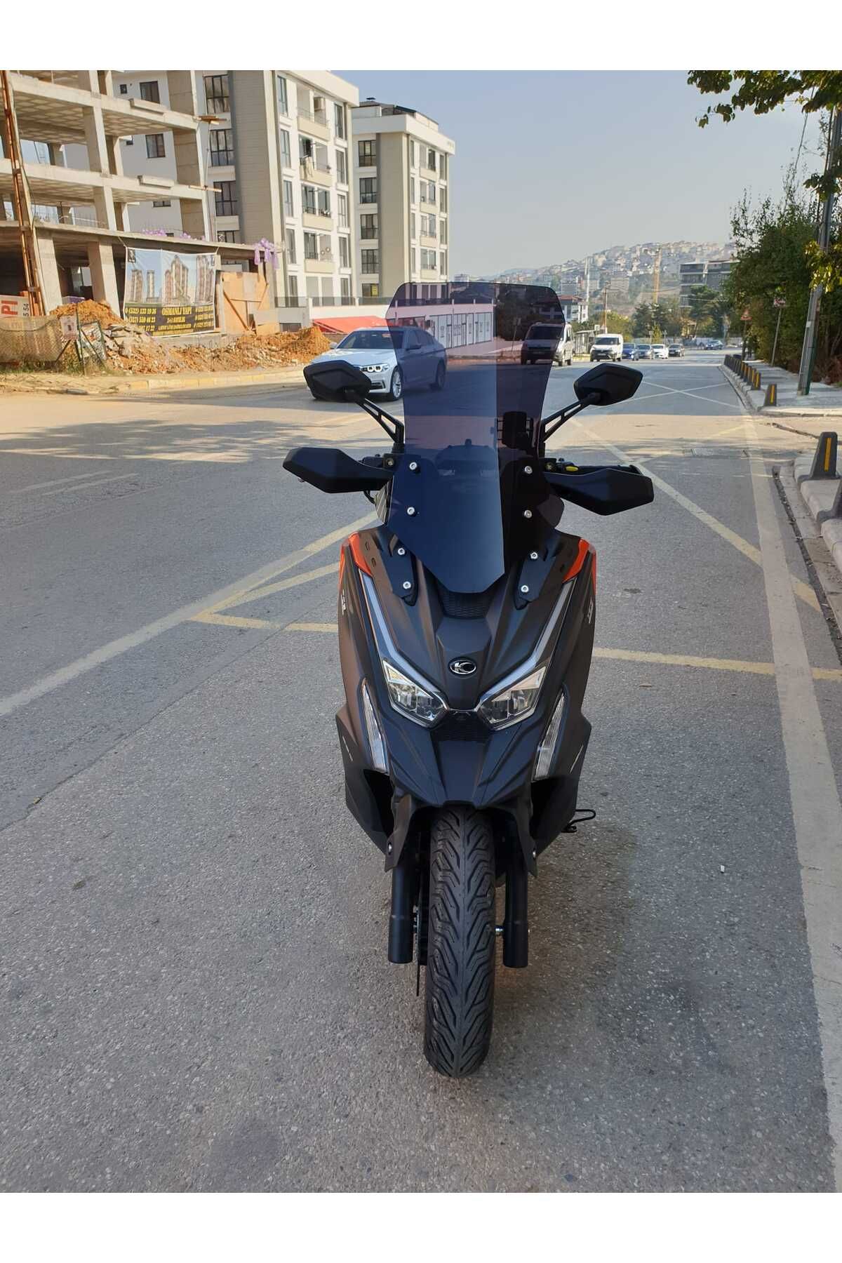 Kymco DTX 250 Siperlik Ön Cam 2025 Model 68cm Siyah Renkli 4mm