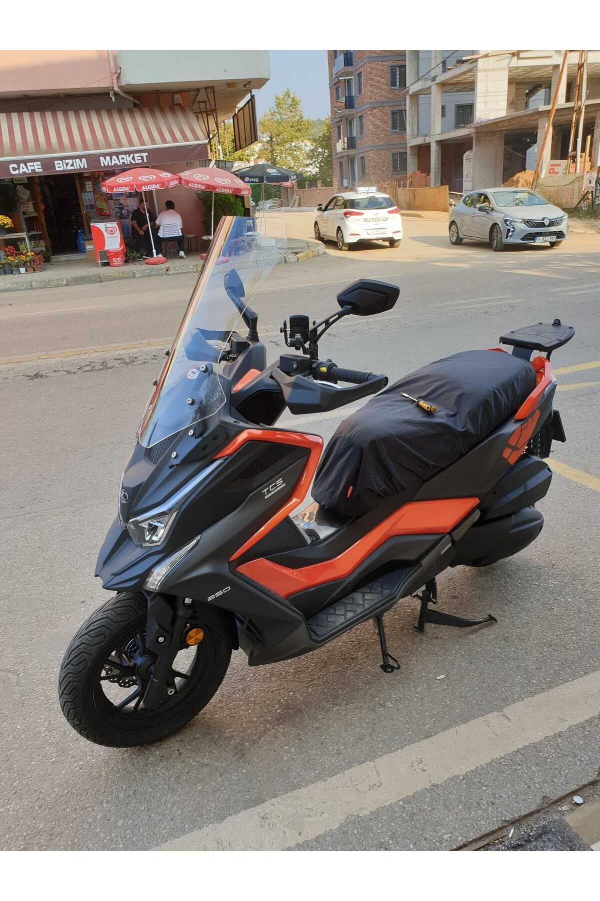 Kymco DTX 250 Siperlik Ön Cam 2025 Model 68cm şeffaf Renkli 4mm