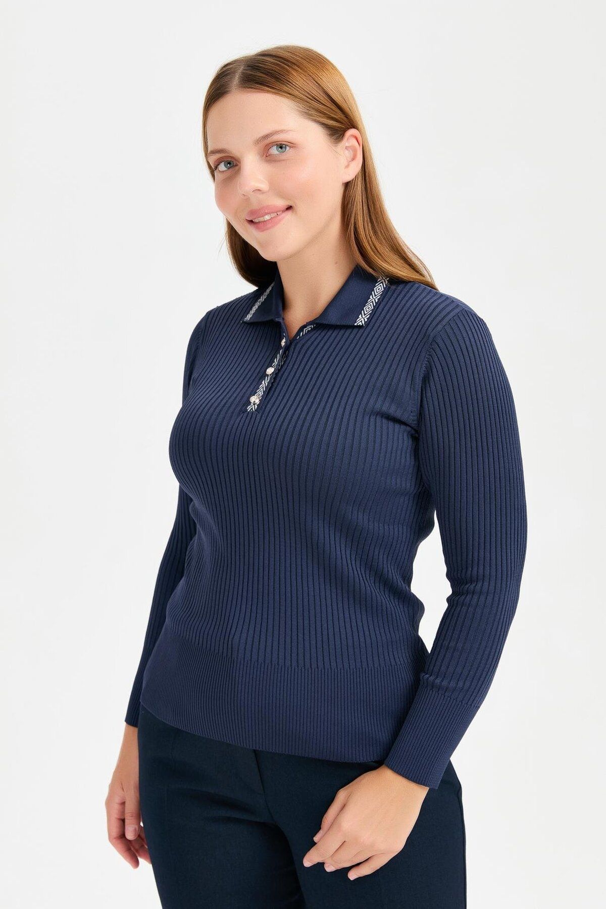 accort-V-Neck Ribbed Plus Size Sweater - Laci 6