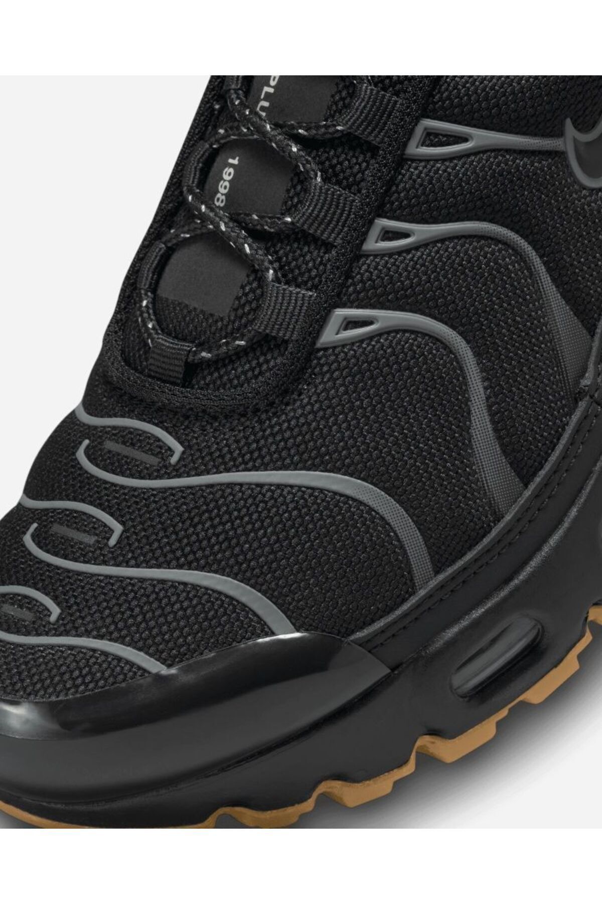 کفش های فضای باز مشکی مردانه و زنانه Air Max Plus FV0377 001 Nike