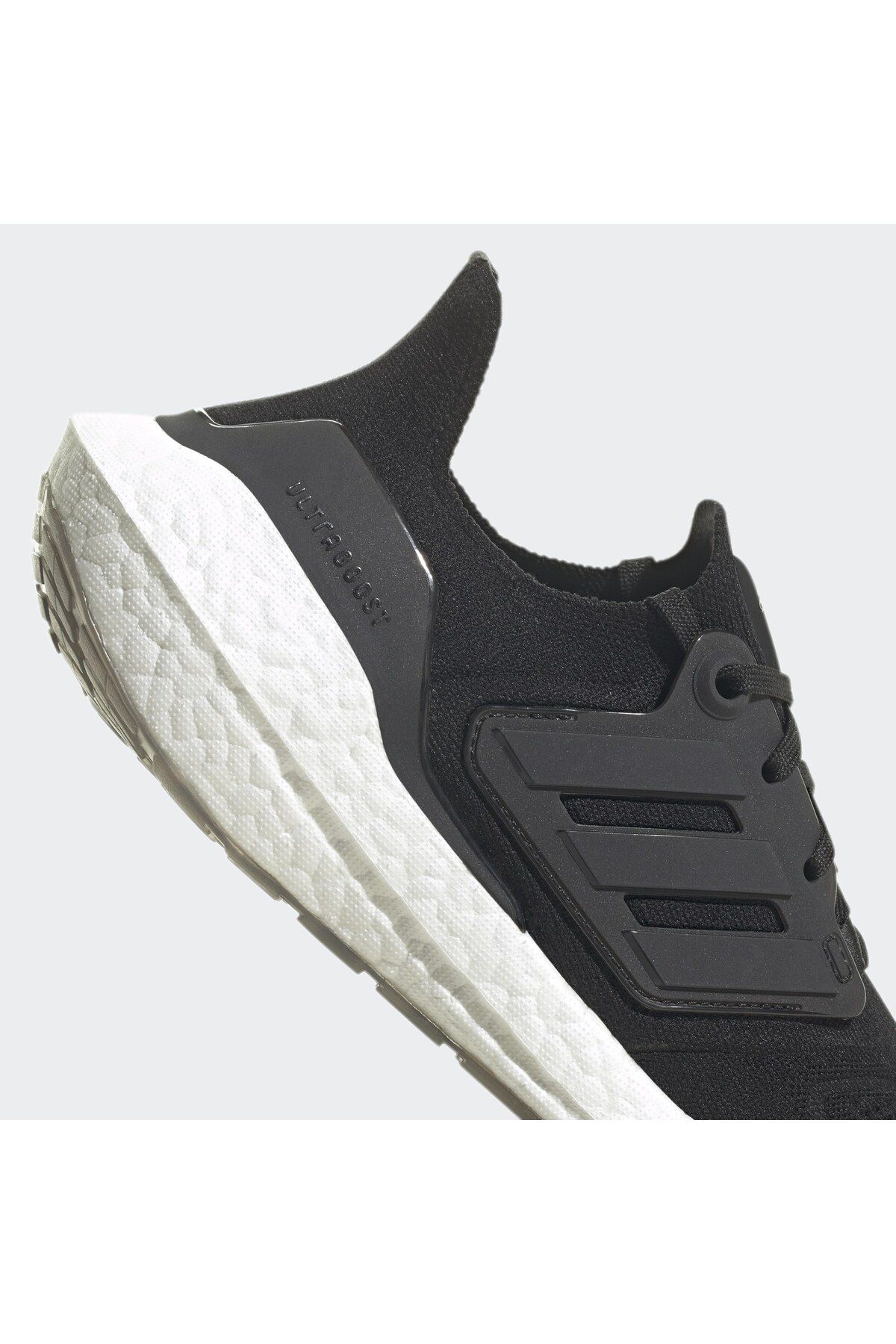 adidas-حذاء Ultraboost 22 8