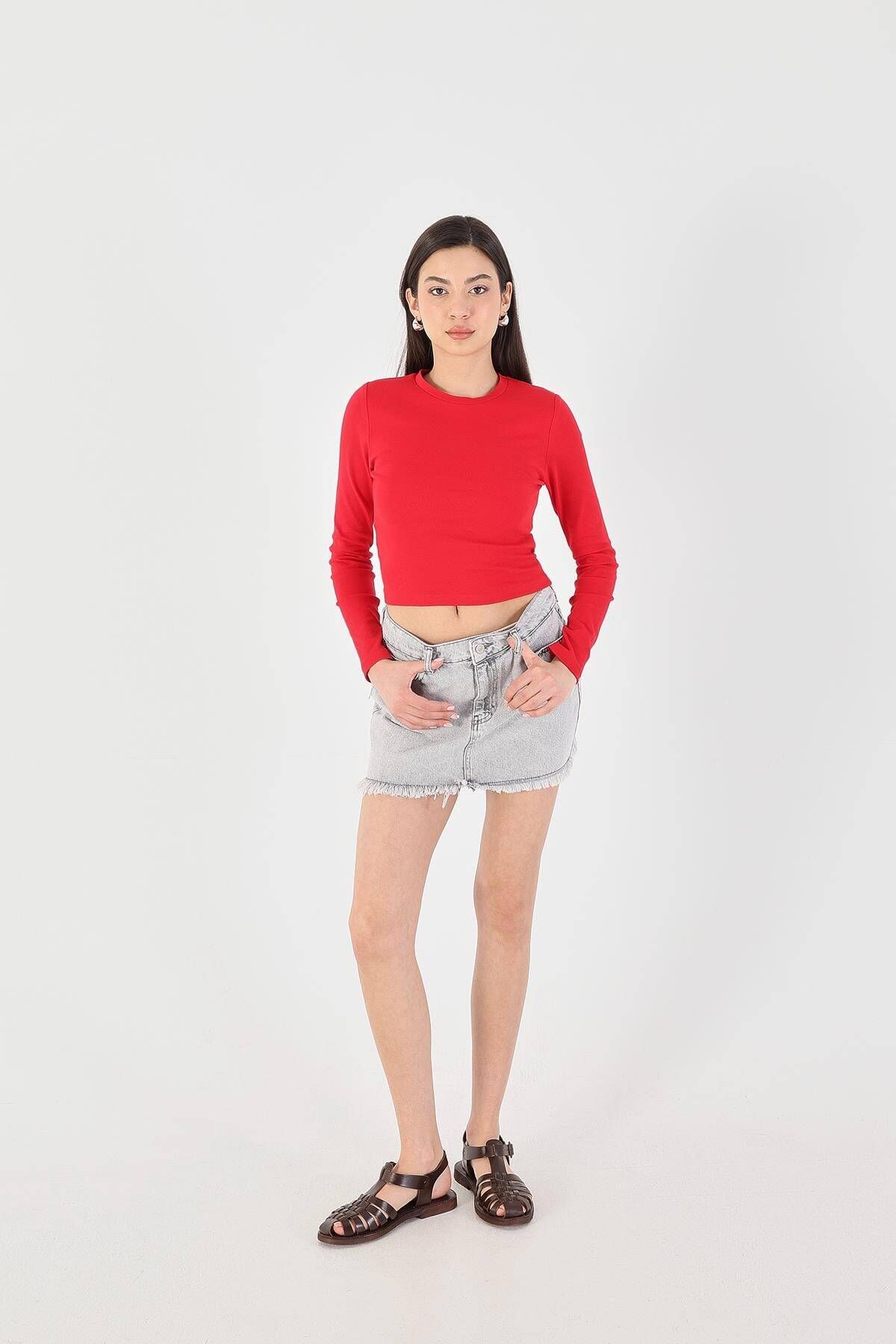 Addax-Crew Neck Basic Crop Blouse B15385-W8 2