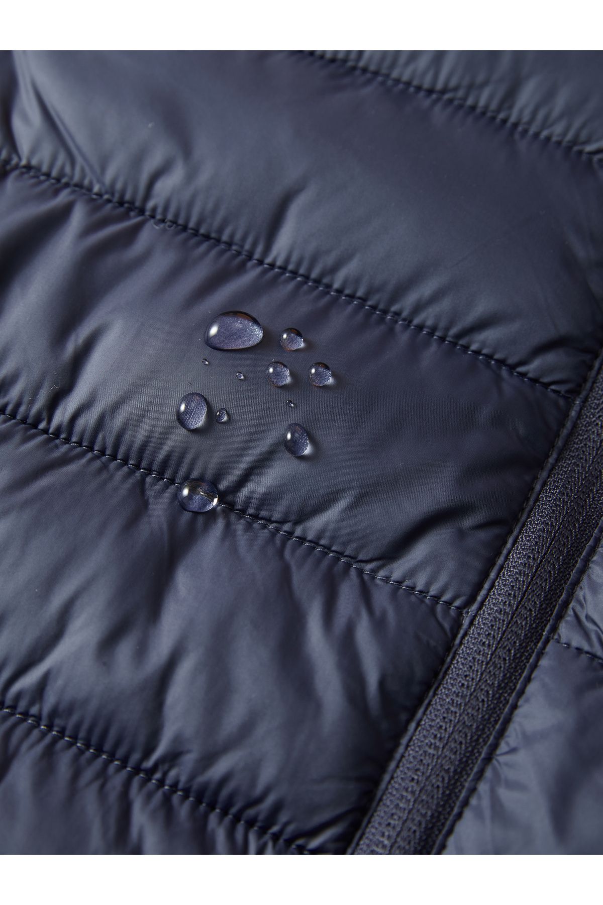 LC Waikiki-Pufferjacke für Jungen mit Kapuze 4