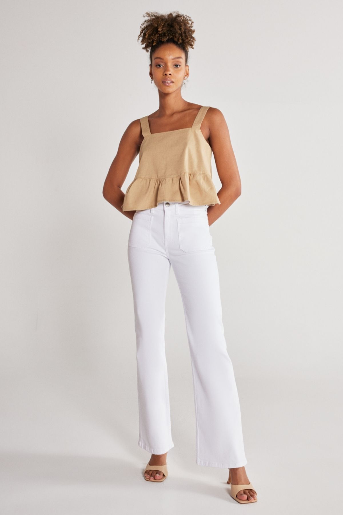 WRANGLER-Flare Fit, magas derekú, kiszélesedő lábú, törtfehér, rugalmas nadrág 3