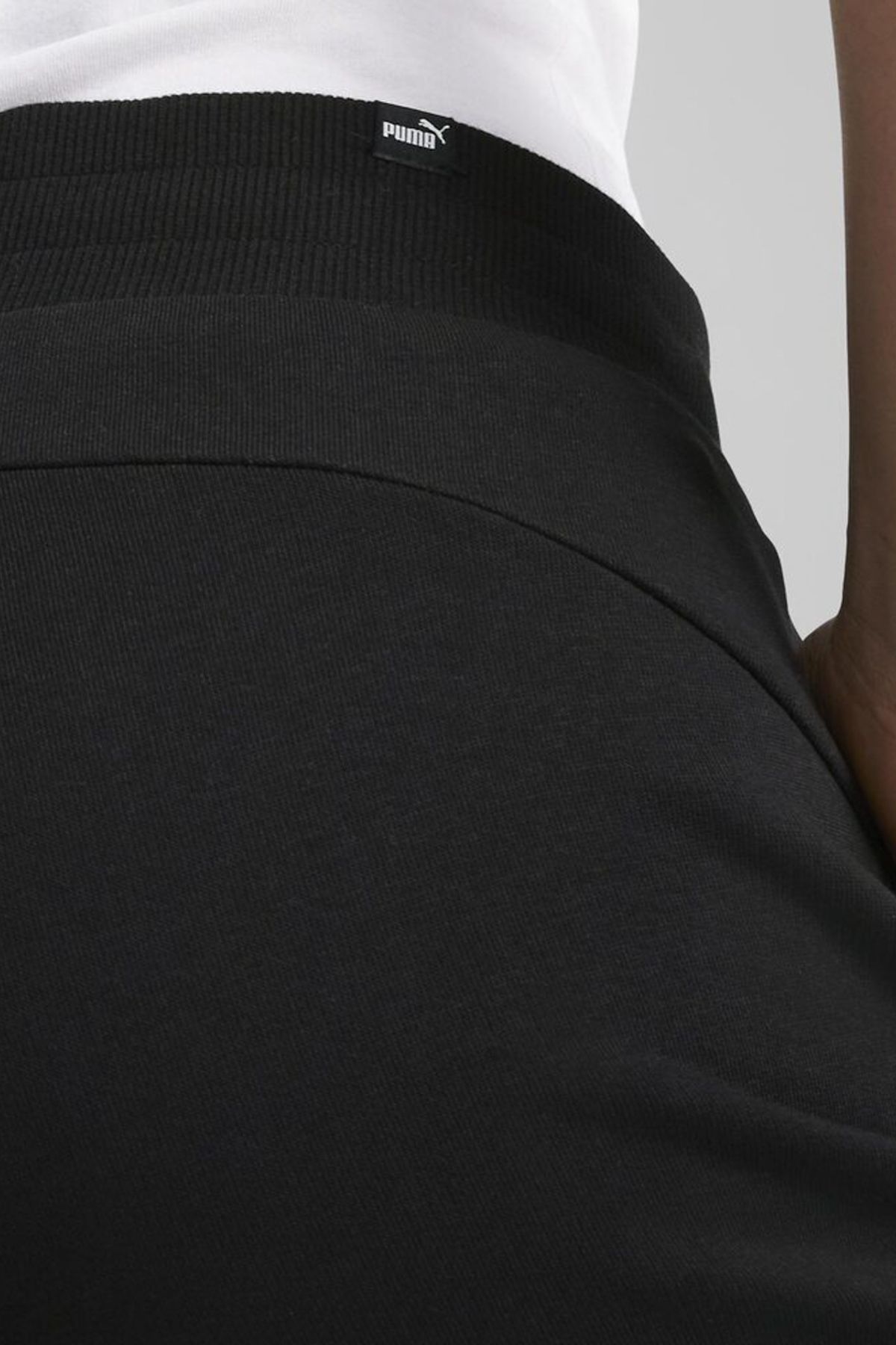 Puma-Pantaloni de trening pentru femei Essentials 7