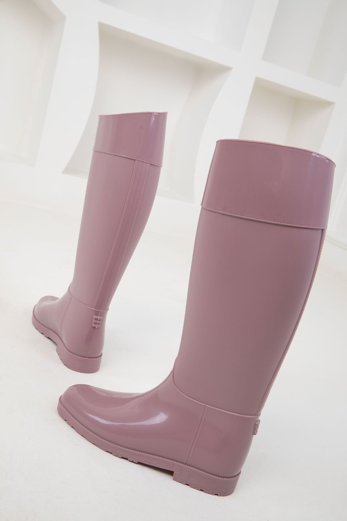 SOHO-Łososiowe buty damskie - model 19842 2