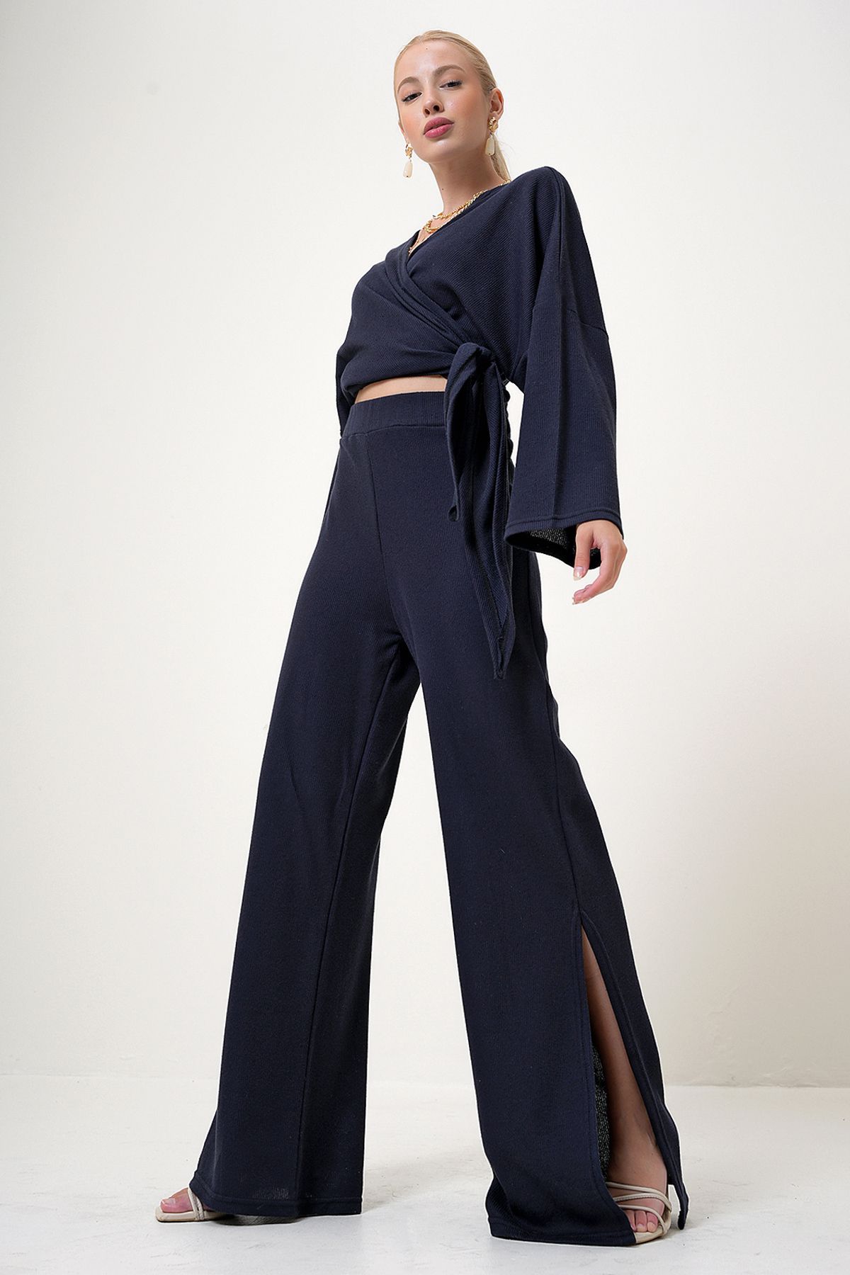 VAGGON Granatowy Dwurzędowy Crop Top I Spodnie Palazzo - Zestaw - Prm1088 Kobieta - M