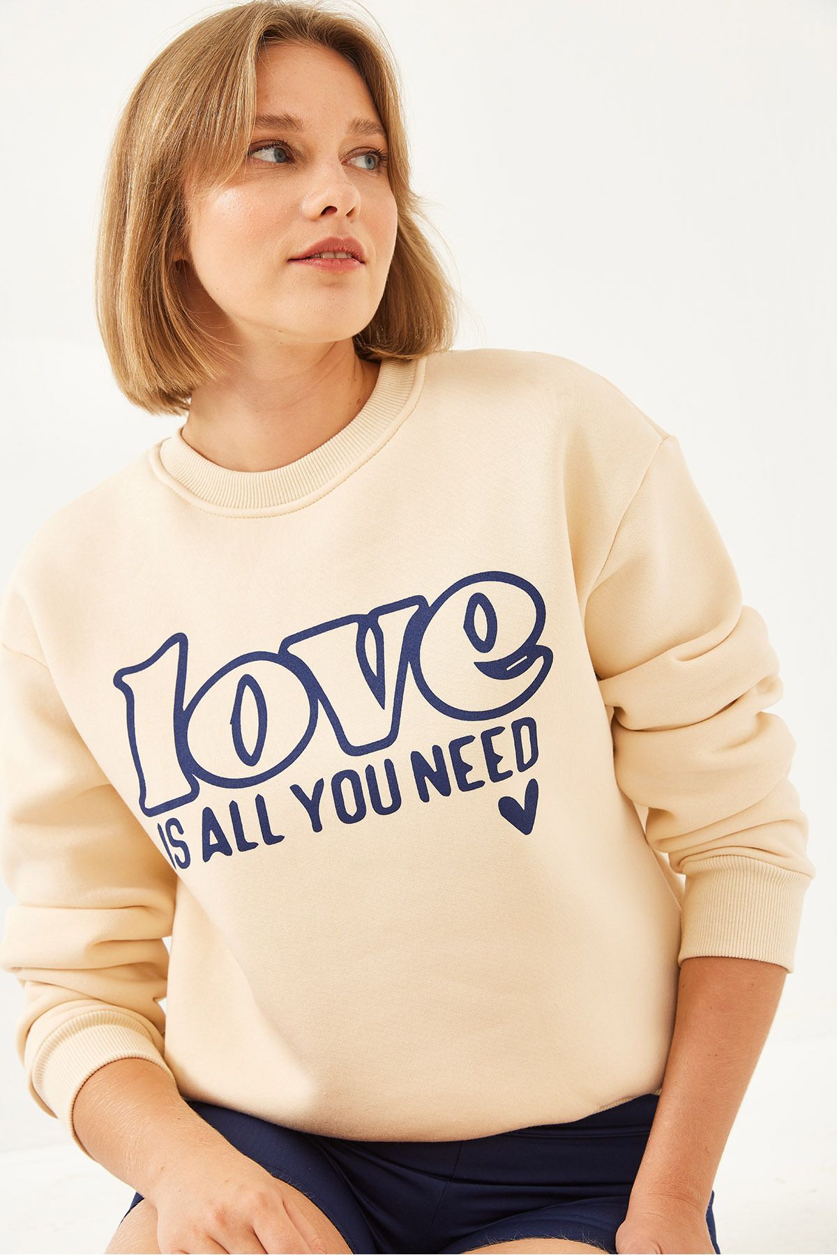 Bianco Lucci-Women's Loose Cut Round Collar Sweatshirt Mbhs022 60601022 4