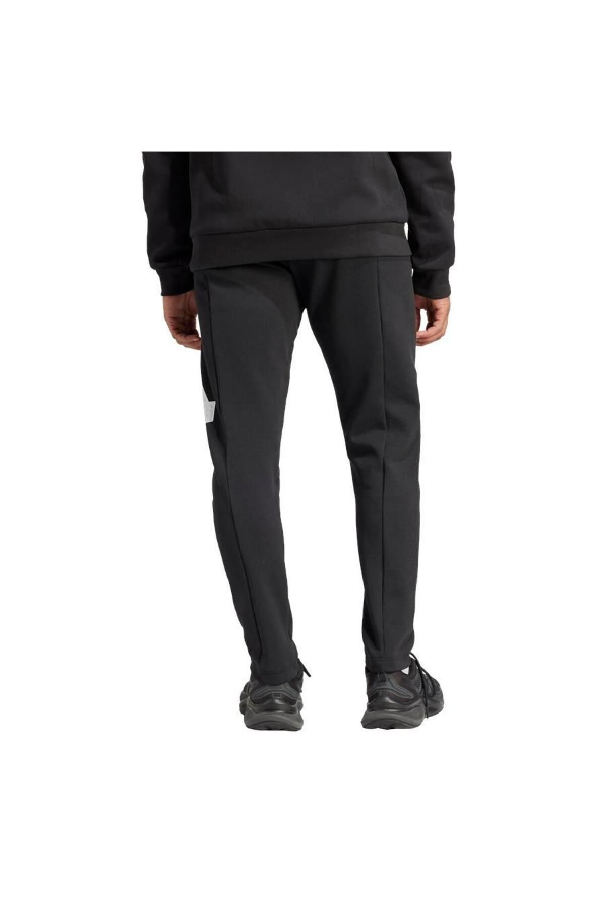 adidas-Modelové pánske tepláky In3322 5