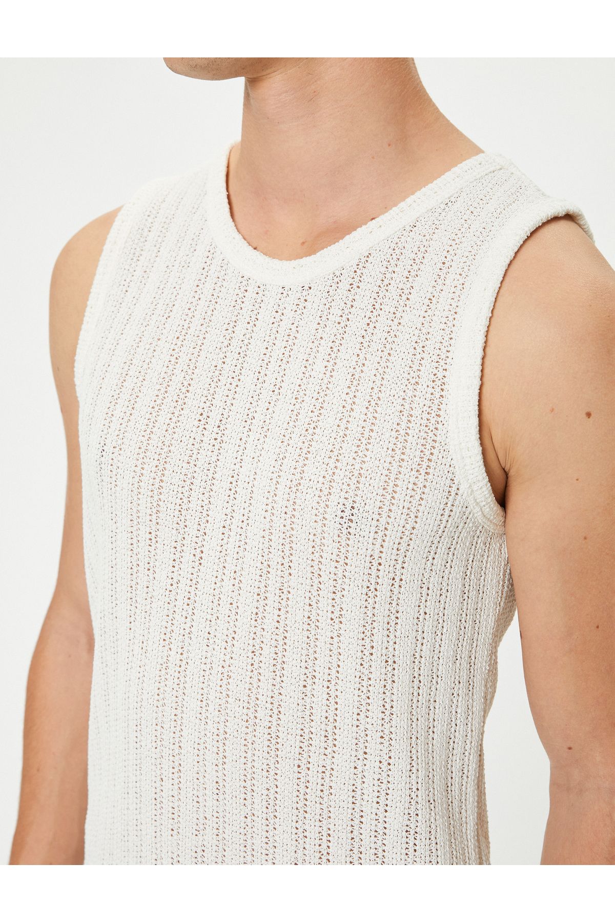 Koton-Ärmelloses strukturiertes Tanktop mit Rundhalsausschnitt 5