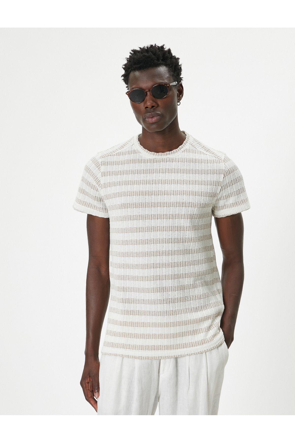 Koton-Crew Neck Textured T-Shirt - Short Sleeve and Print 3