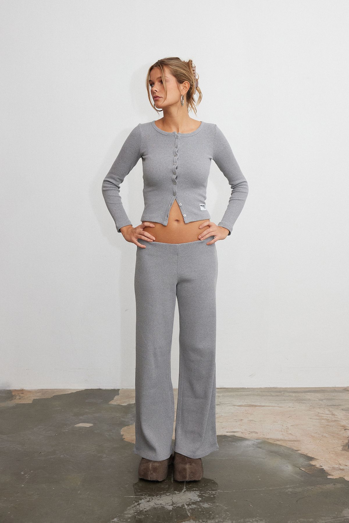 Bases-Pantaloni tricotati cu picior lat cu talie elastica 5