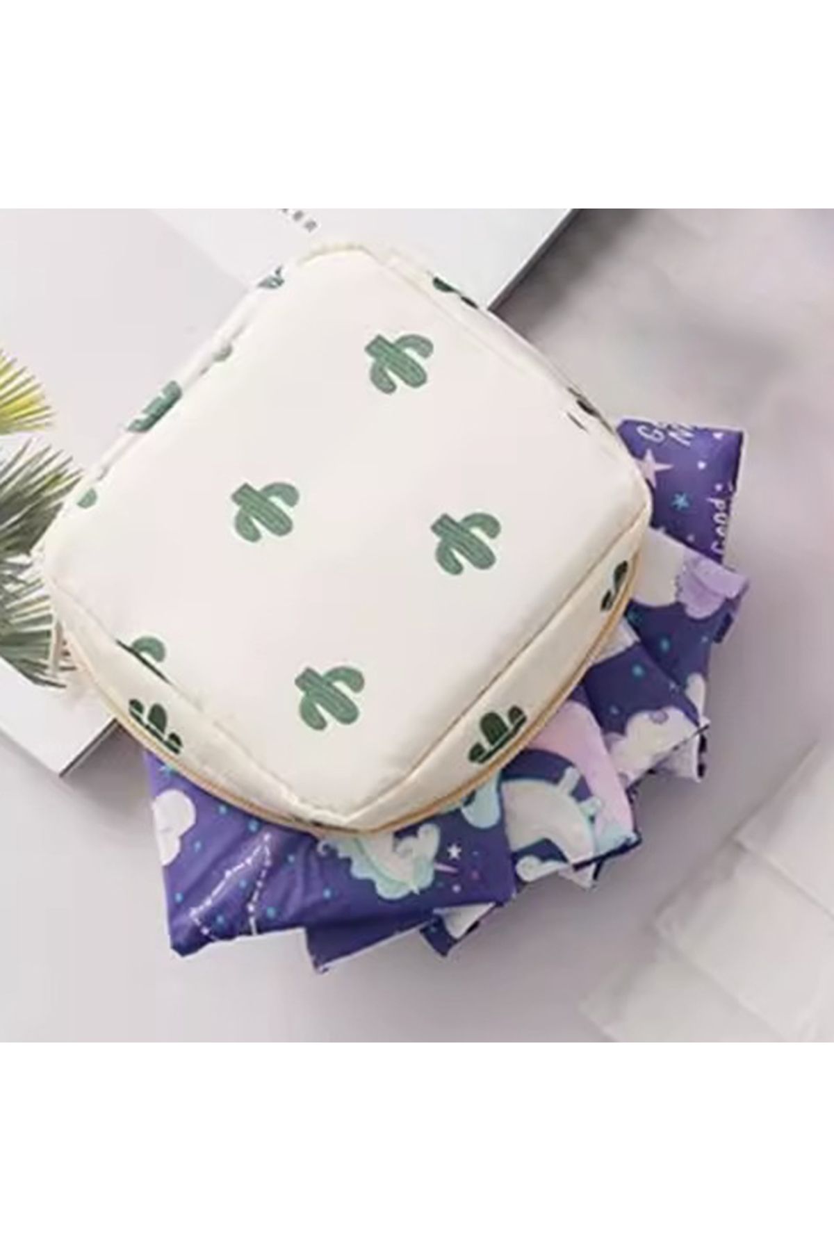 PEAKINBAGS-Cartoon Sanitary Napkin Tampon Storage Bag Sanitary Pad Pouches Portable Cosmetic Lipstick Storag... 3
