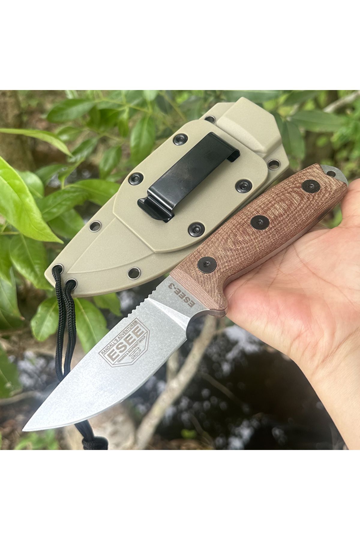 Choice-The ESEE uses a straight blade of S35VN steel with a stone-washed edge and a 3D cut G10 three-dim... 6