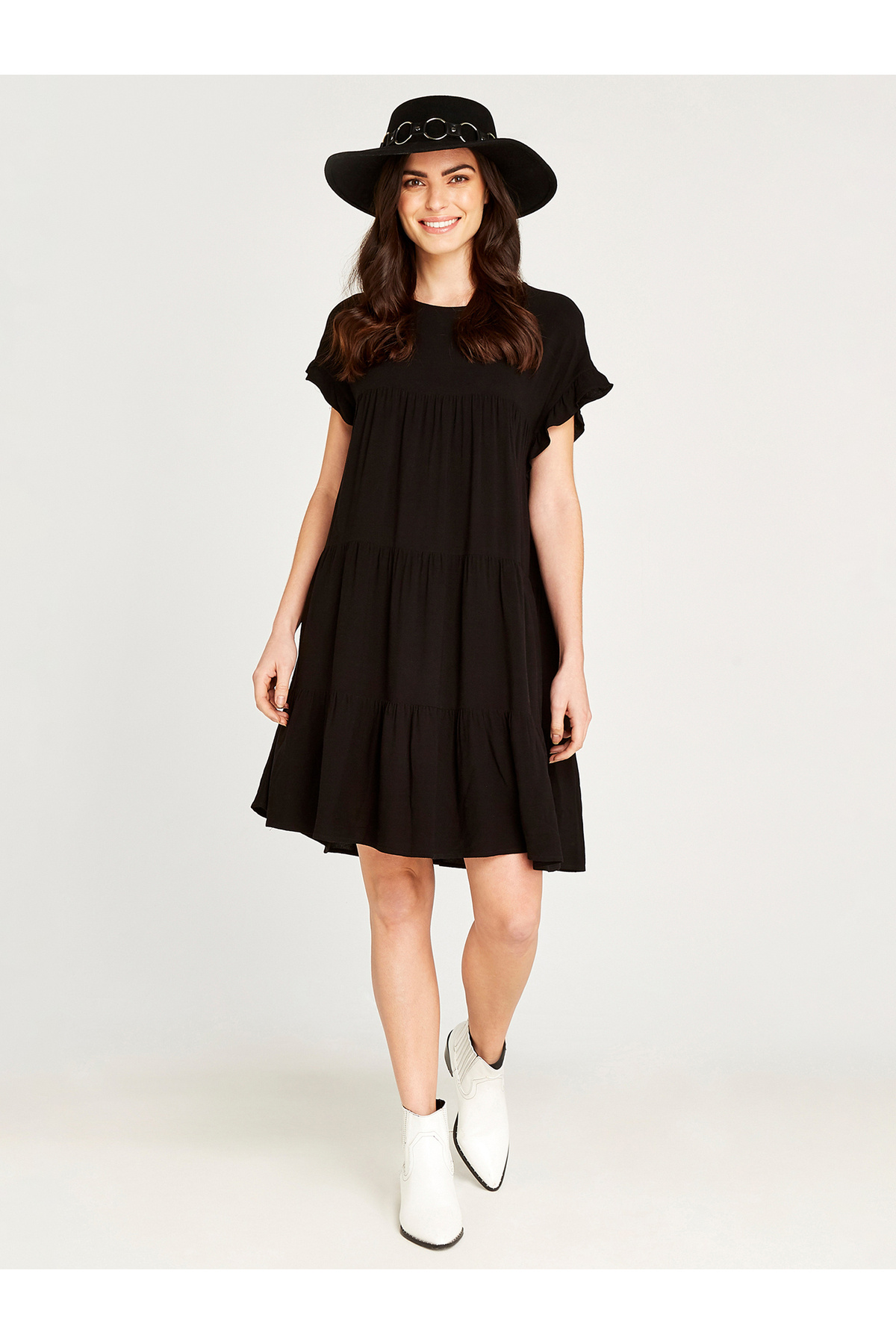 Apricot-Gestuftes Kleid mit Rüschenärmeln 2
