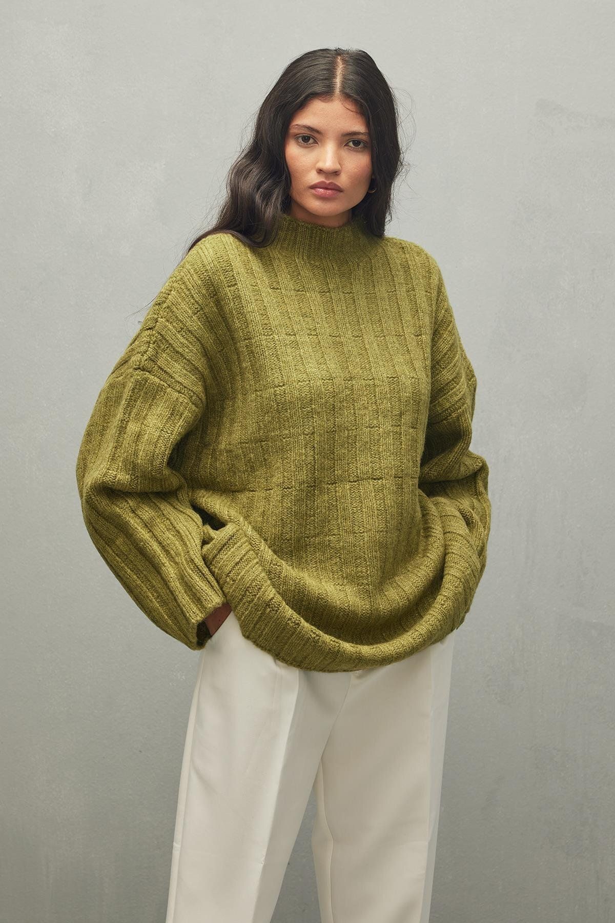 Fahhar-Oil Green Thick Knit Sweater 4