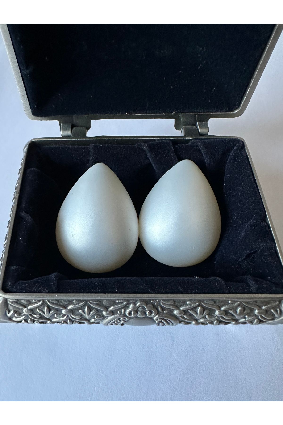Amor Center-Ellipse Model Large Size Matte - Very Light and Stylish Kiwi Earrings-Silver 3