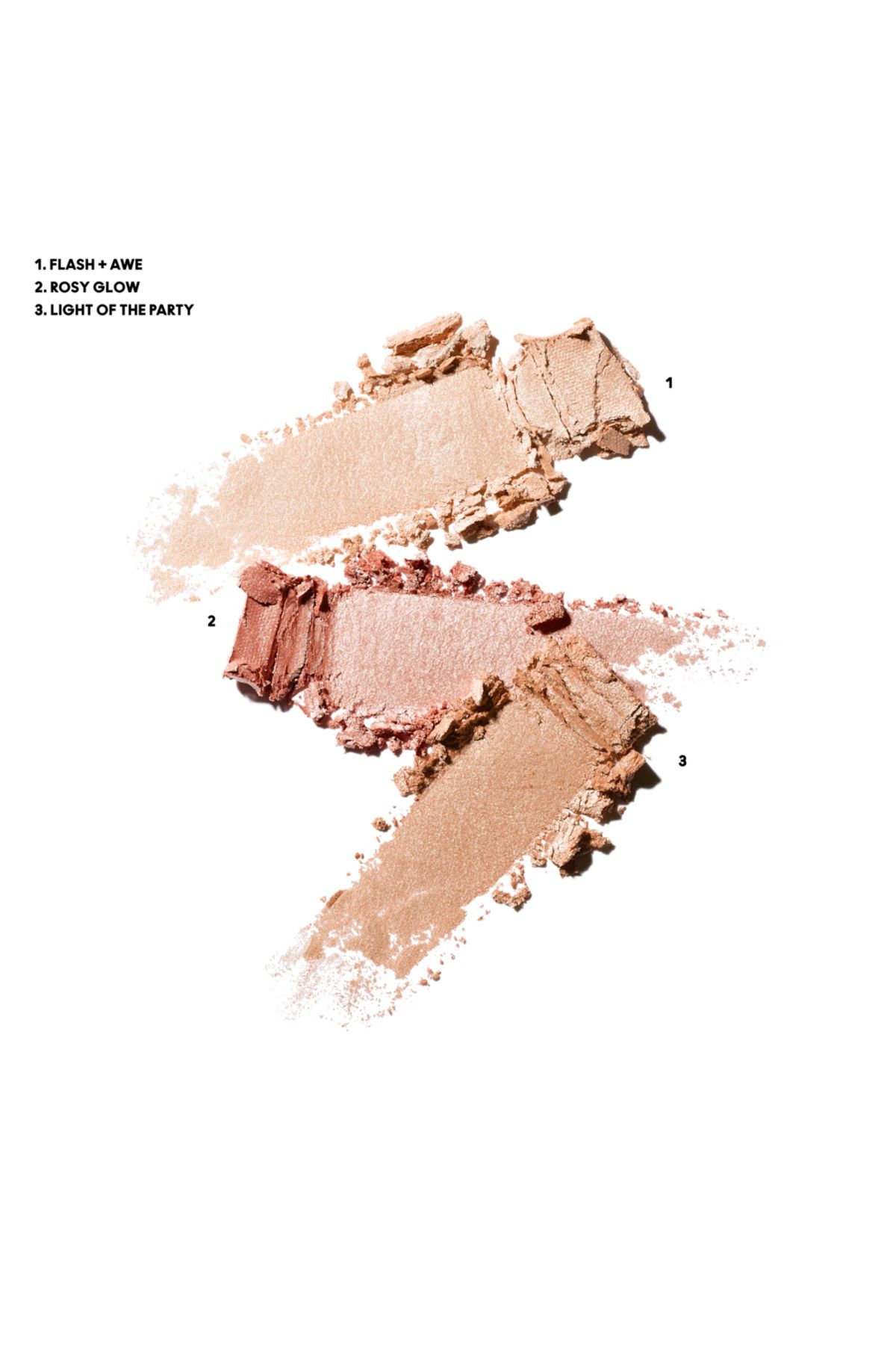 M.A.C-Hyper Real Glow Palette Flash + Awe Illuminating Palette 2