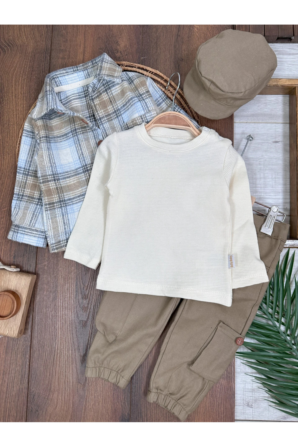 tiwitibaby Oduncu Gömlek Şapkalı Waffle  Badili Kanvars Kargo Pantolonlu 4lü Erkek Bebek/Çocuk Takım fotoğrafı 3 (önizleme)