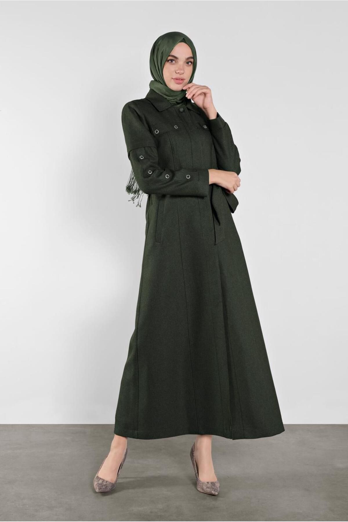 کت روکش کمربندی با جزئیات چشم 10286 Alvina