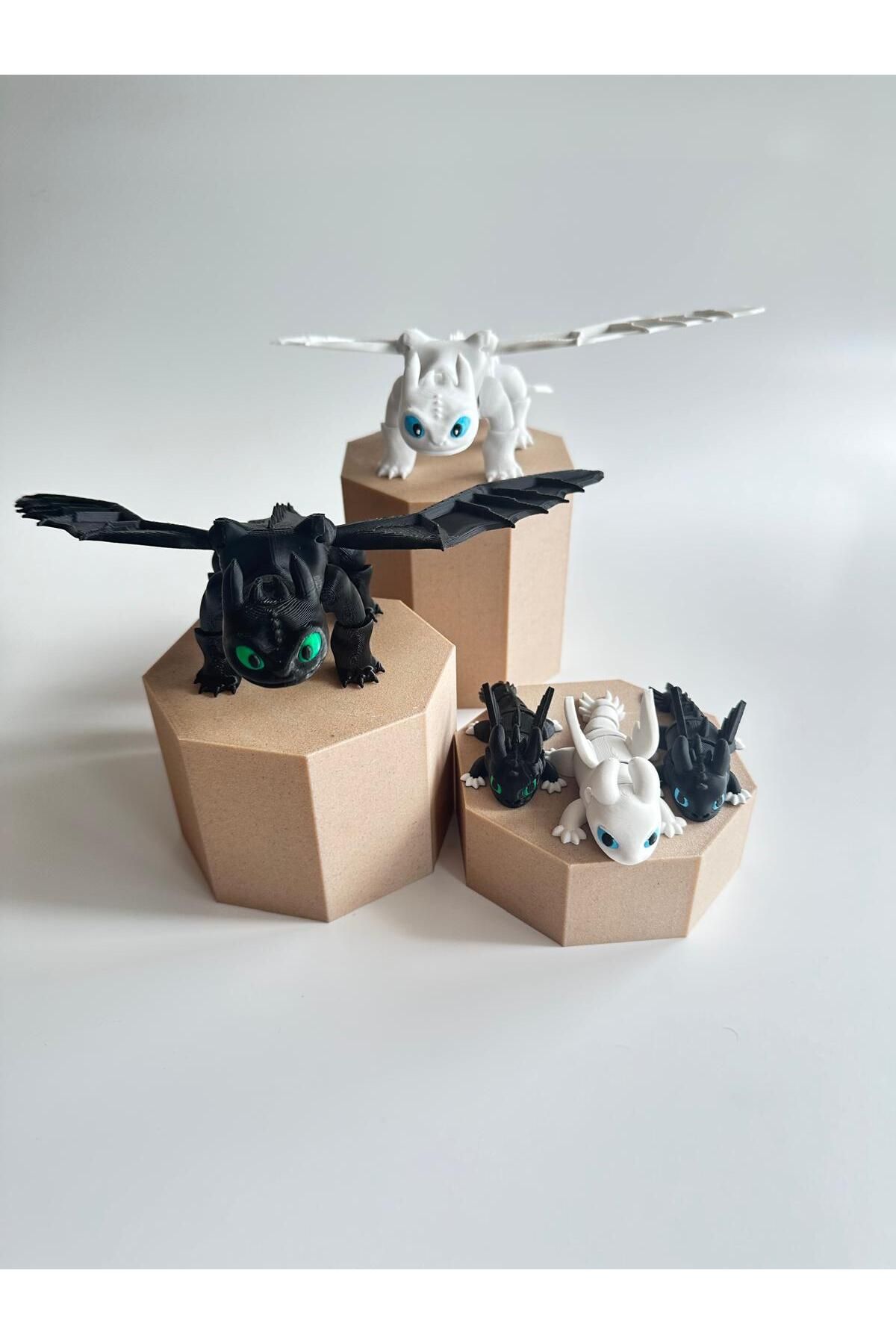 R&D Robotics-Your Toothless Dragon - How to Train Family Figure Set, Fury of Light and Cubs 3