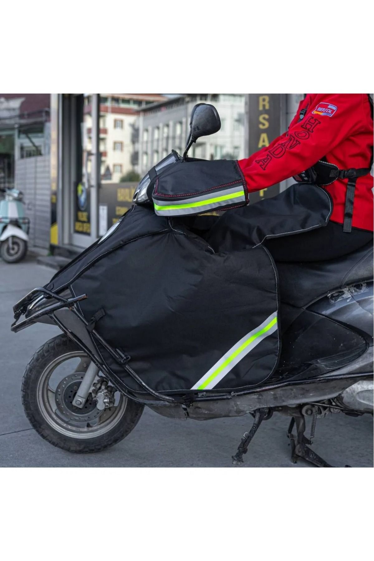 Butik REFLEKTÖRLÜ UNİVERSAL SU VE RÜZGAR GEÇİRMEZ MOTOSİKLET / SCOOTER UYUMLU DİZ ÖRTÜSÜ VE ELCİK