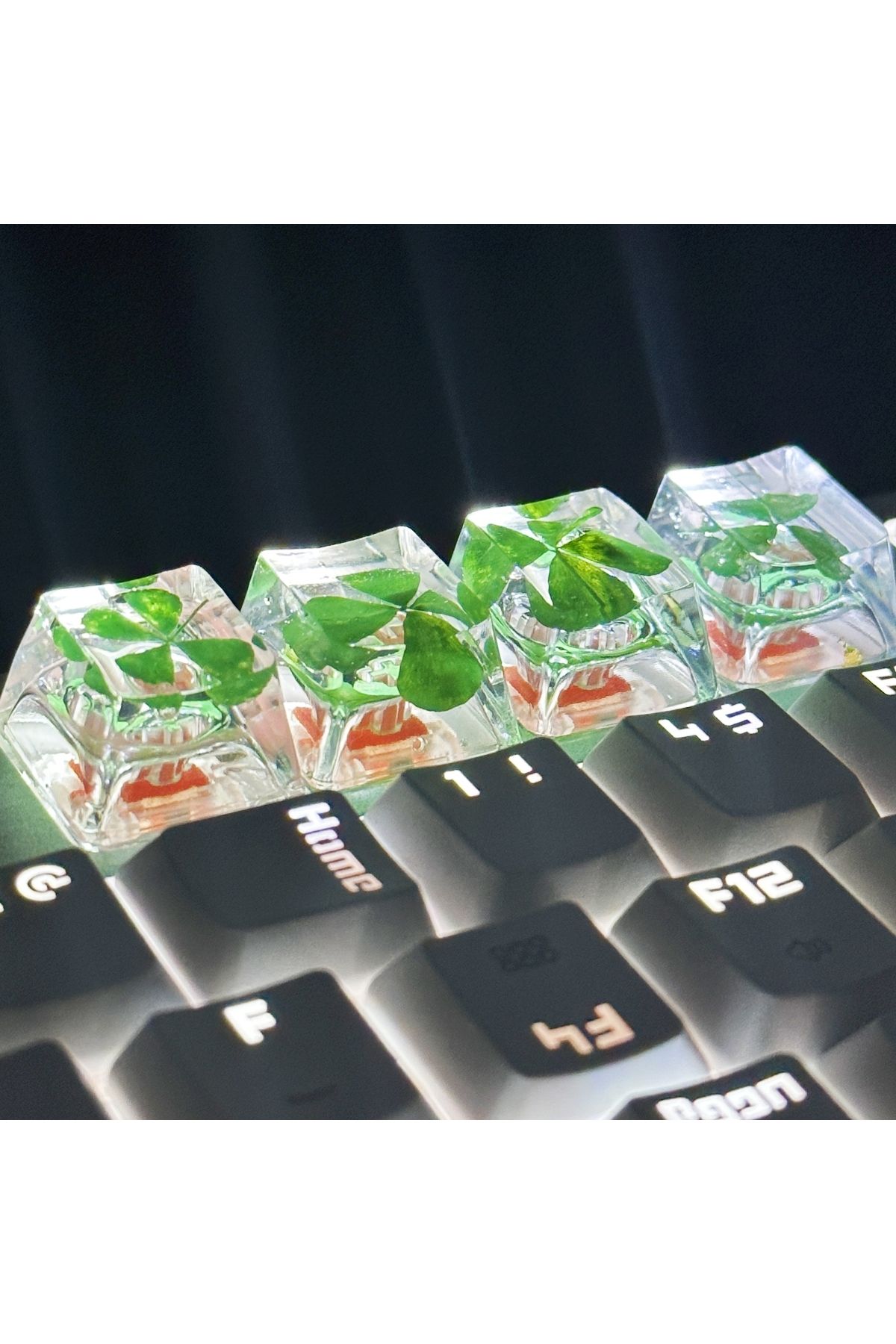 Choice-Genuine Four-leaf Clover Resin Cross-axis Mechanical Keyboard key caps 2