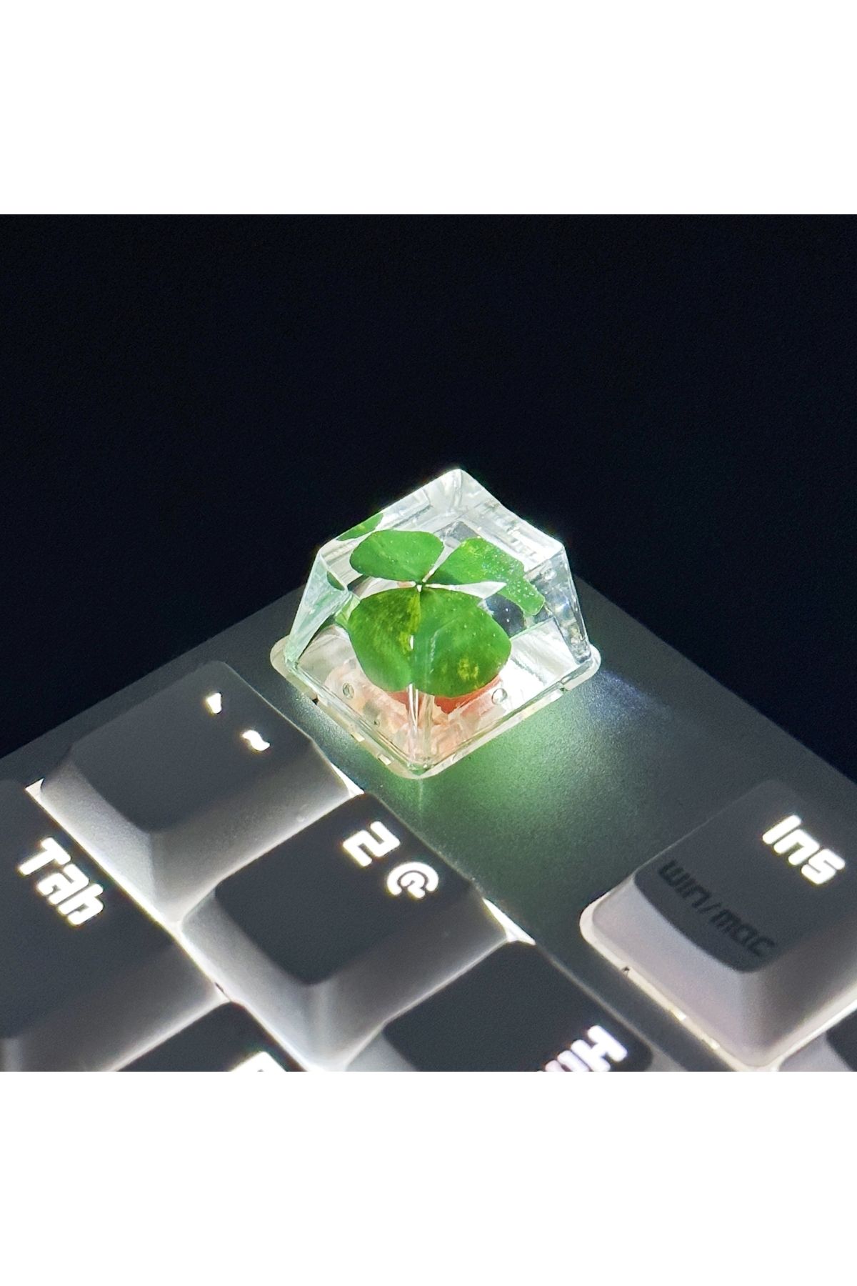 Choice-Genuine Four-leaf Clover Resin Cross-axis Mechanical Keyboard key caps 6