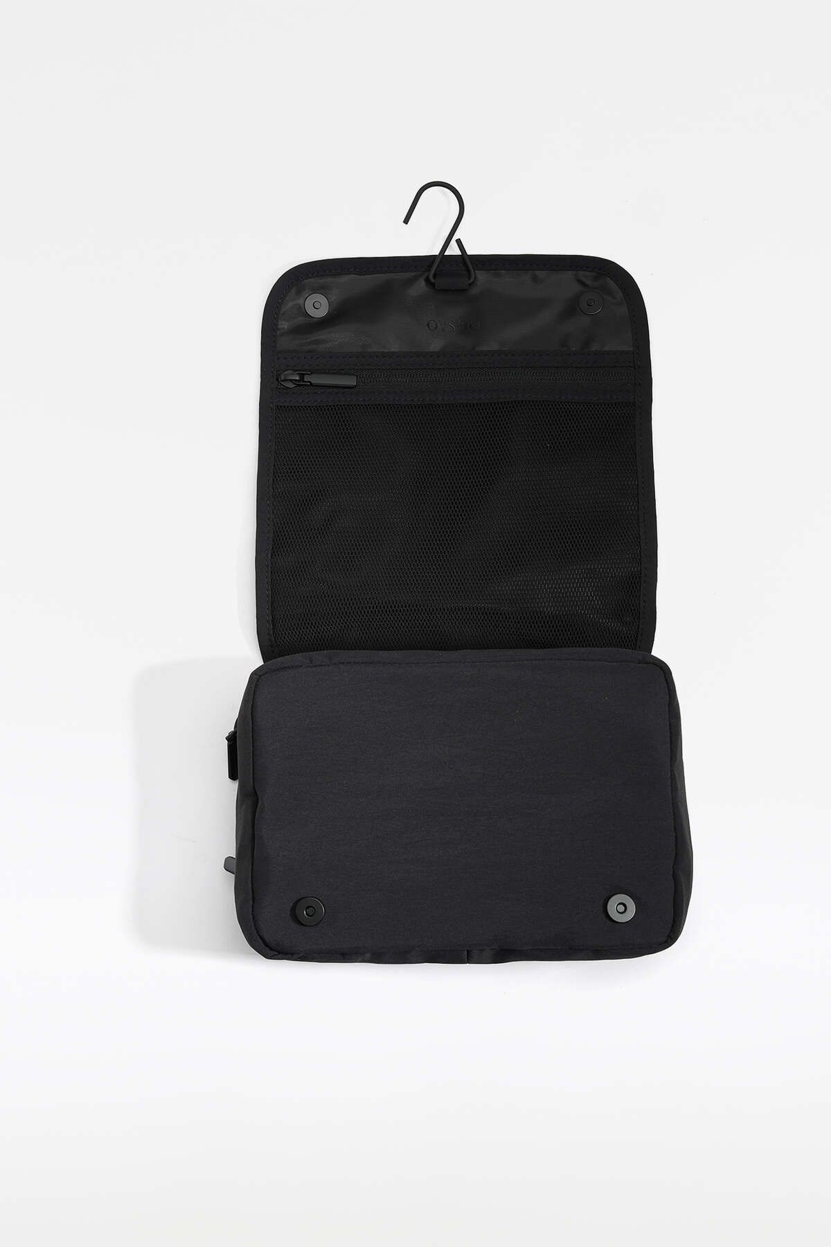 Oysho-Hanging water-repellent wash bag 5